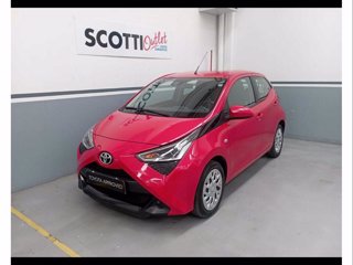 TOYOTA Aygo Connect 1.0 VVT-i 72 CV 5 porte x-play