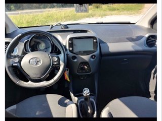 TOYOTA Aygo Connect 1.0 VVT-i 72 CV 5 porte x-fun