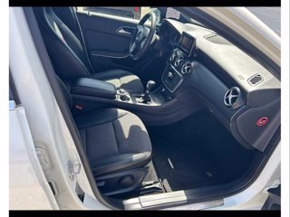 MERCEDES A 180 BlueEFFICIENCY Sport