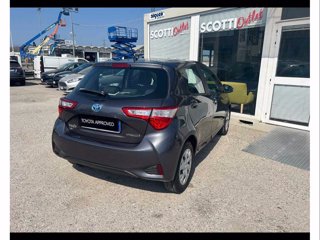 TOYOTA Yaris 1.5 Hybrid 5 porte Active