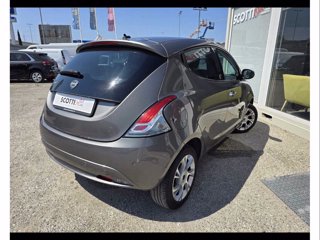 LANCIA Ypsilon 1.2 69 CV 5 porte GPL Ecochic Gold