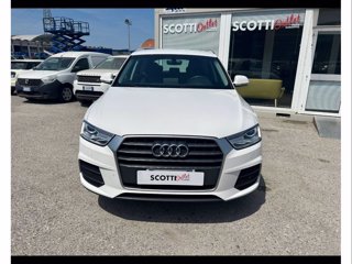 AUDI Q3 2.0 TDI 120 CV Business