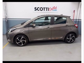 TOYOTA Yaris 1.5 5 porte Lounge