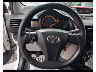 TOYOTA iQ 1.0