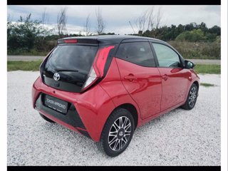 TOYOTA Aygo Connect 1.0 VVT-i 72 CV 5 porte x-clusiv red style