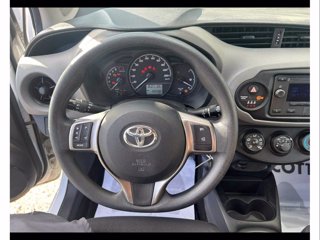 TOYOTA Yaris 1.0 5 porte Cool