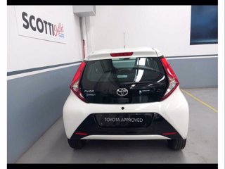 TOYOTA Aygo Connect 1.0 VVT-i 72 CV 5 porte x-play