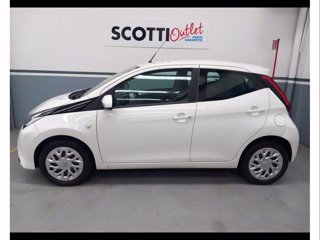 TOYOTA Aygo Connect 1.0 VVT-i 72 CV 5 porte x-play