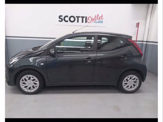 TOYOTA Aygo Connect 1.0 VVT-i 72 CV 5 porte x-play