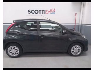 TOYOTA Aygo Connect 1.0 VVT-i 72 CV 5 porte x-play