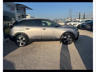 PEUGEOT 3008 BlueHDi 120 S&S EAT6 Allure