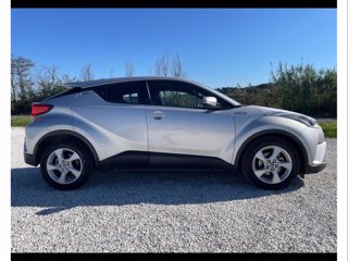 TOYOTA C-hr 1.8h active 2wd e-cvt