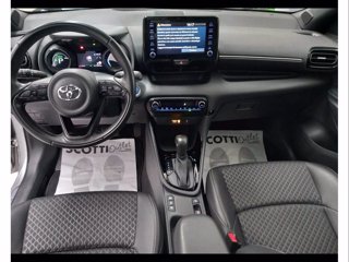 TOYOTA Yaris 1.5 Hybrid 5 porte Lounge