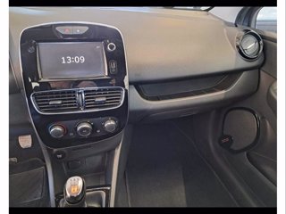 RENAULT Clio 1.2 75CV 5 porte Life