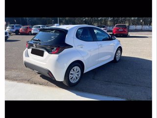 TOYOTA Yaris 1.5h active