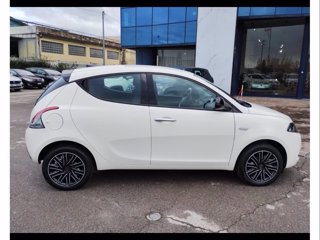 LANCIA Ypsilon 1.0 firefly hybrid gold plus s&s 70cv 5p.ti