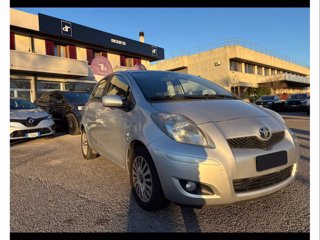 TOYOTA Yaris 1.3 5 porte Sol