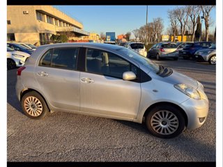 TOYOTA Yaris 1.3 5 porte Sol