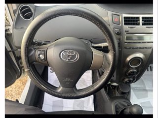 TOYOTA Yaris 1.0 3 porte Sol