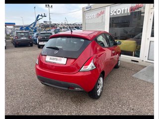 LANCIA Ypsilon 1.2 69 CV 5 porte S&S Black&Red