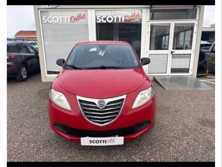 LANCIA Ypsilon 1.2 69 CV 5 porte S&S Black&Red