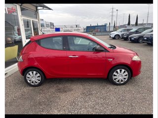 LANCIA Ypsilon 1.2 69 CV 5 porte S&S Black&Red