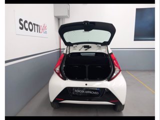 TOYOTA Aygo Connect 1.0 VVT-i 72 CV 5 porte x-play