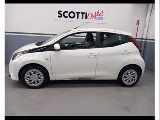 TOYOTA Aygo Connect 1.0 VVT-i 72 CV 5 porte x-play