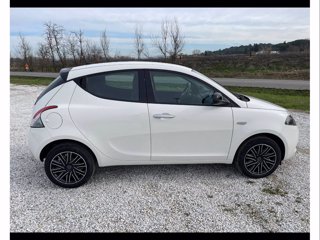 LANCIA Ypsilon 1.0 firefly hybrid platino s&s 70cv