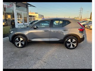 VOLVO Xc40 2.0 d3 momentum pro awd my21