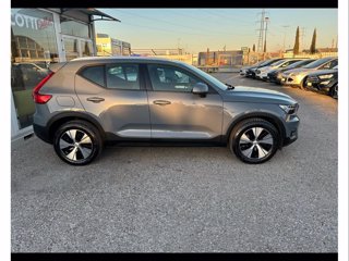 VOLVO Xc40 2.0 d3 momentum pro awd my21