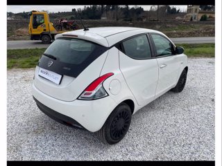 LANCIA Ypsilon 1.0 FireFly 5 porte S&S Hybrid Ecochic Gold